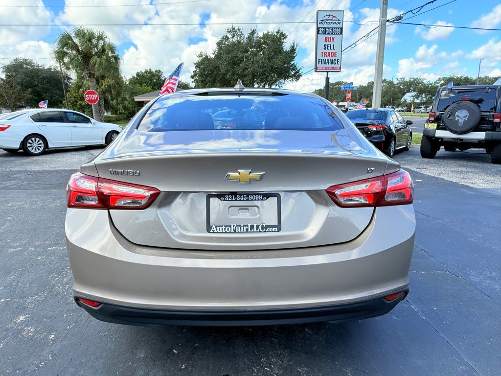 2022 Chevrolet Malibu Image 5
