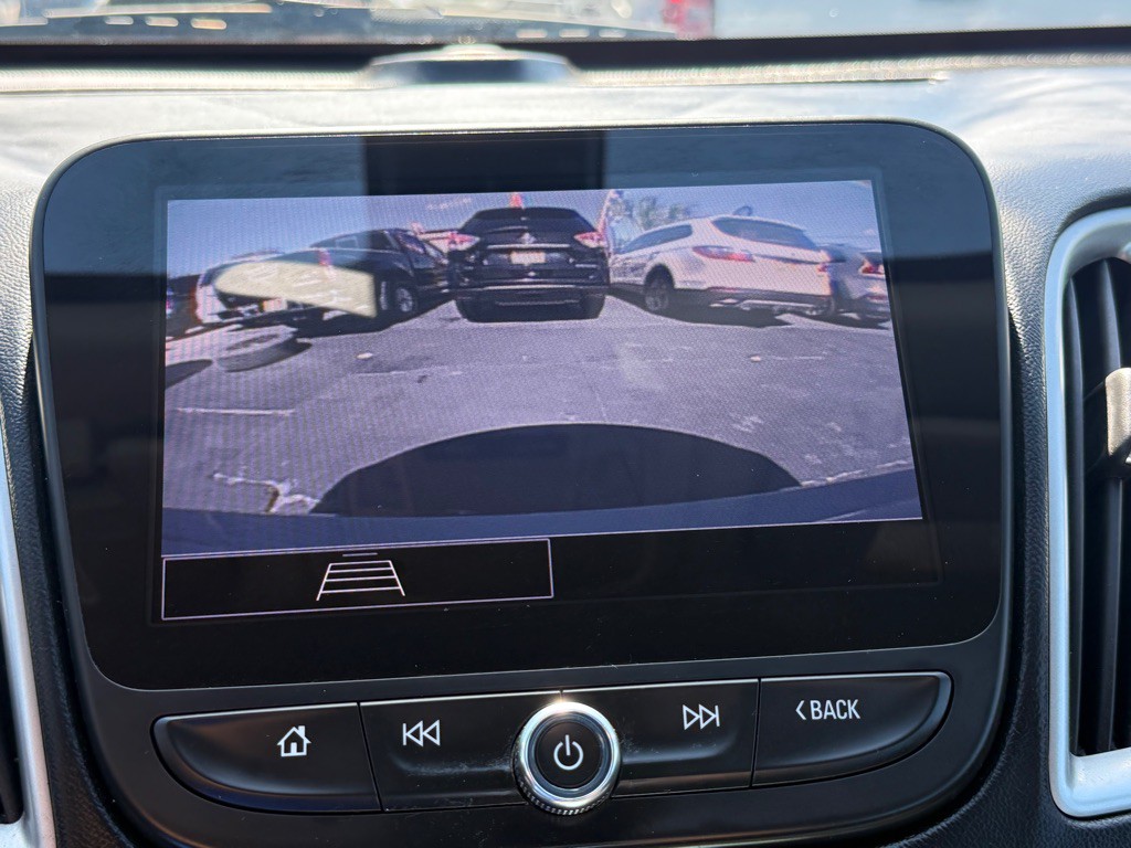 2022 Chevrolet Malibu Image 14