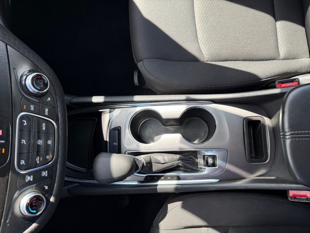 2022 Chevrolet Malibu Image 16