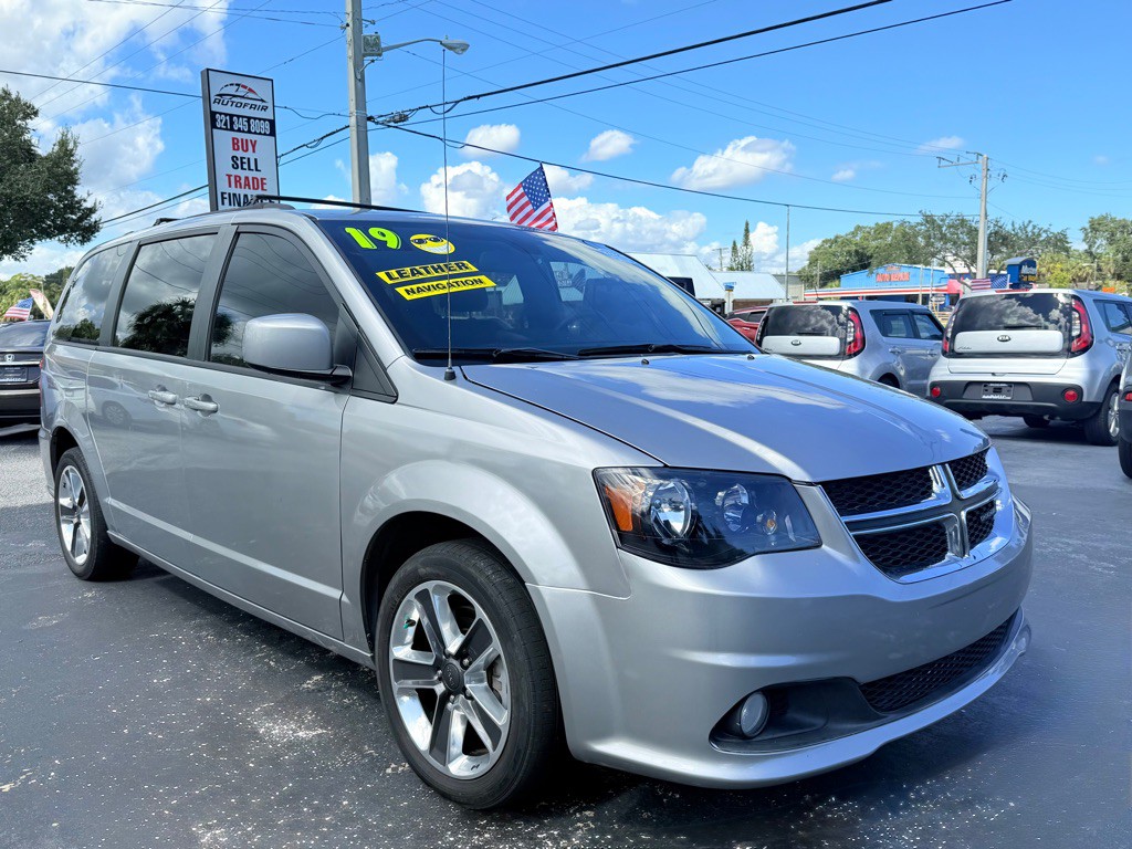 2019 Dodge Grand Caravan Image 1