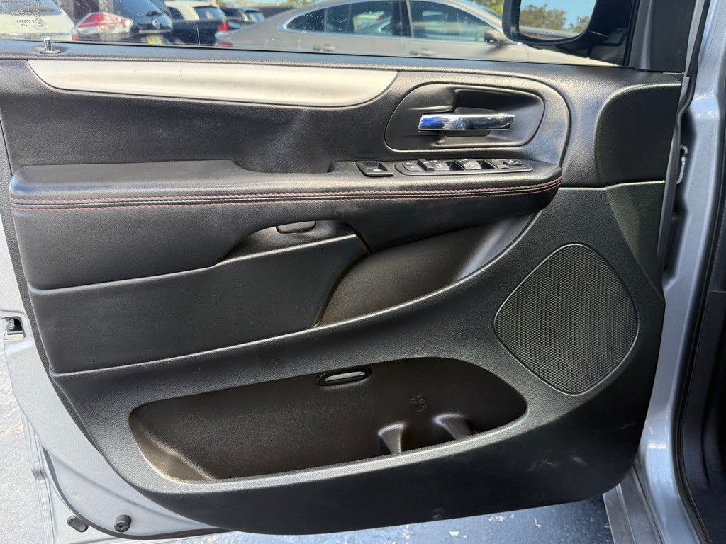 2019 Dodge Grand Caravan Image 9