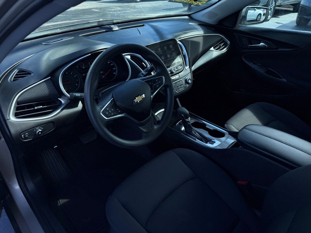 2023 Chevrolet Malibu Image 9