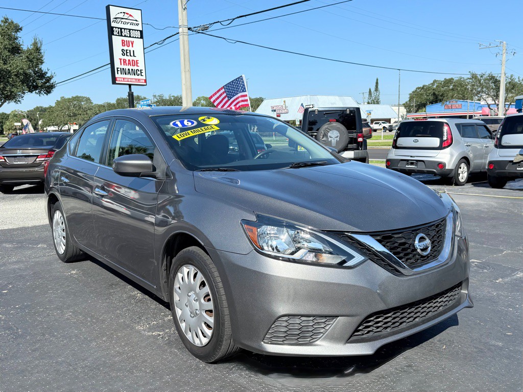 2016 Nissan Sentra Image 1