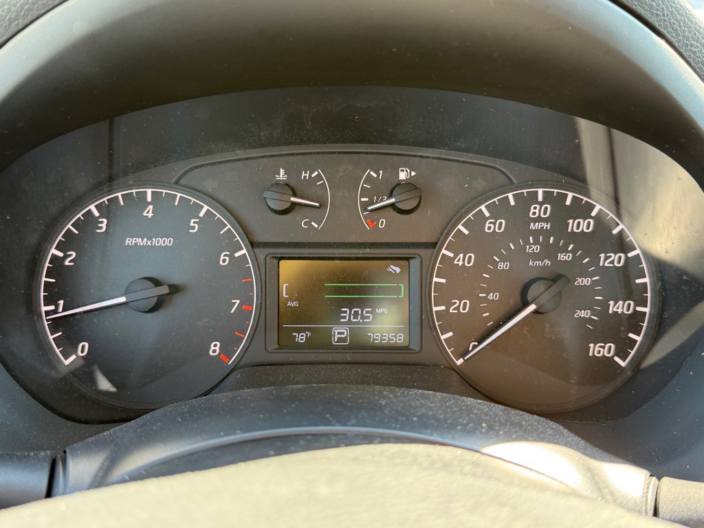 2016 Nissan Sentra Image 13