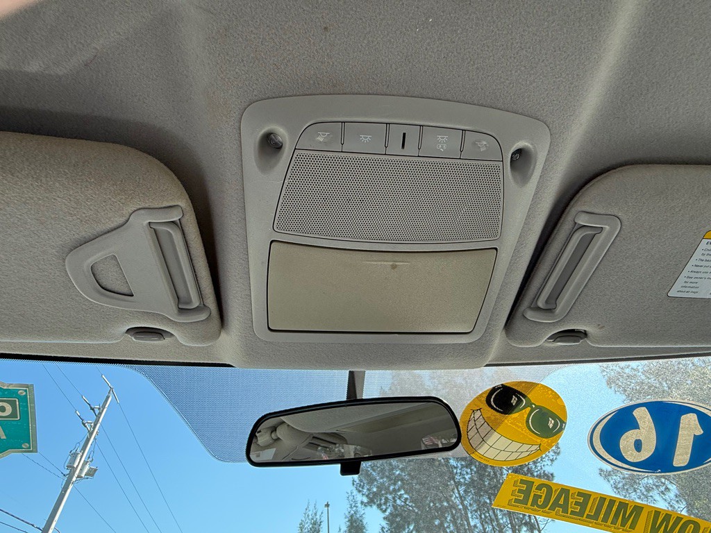 2016 Nissan Sentra Image 19