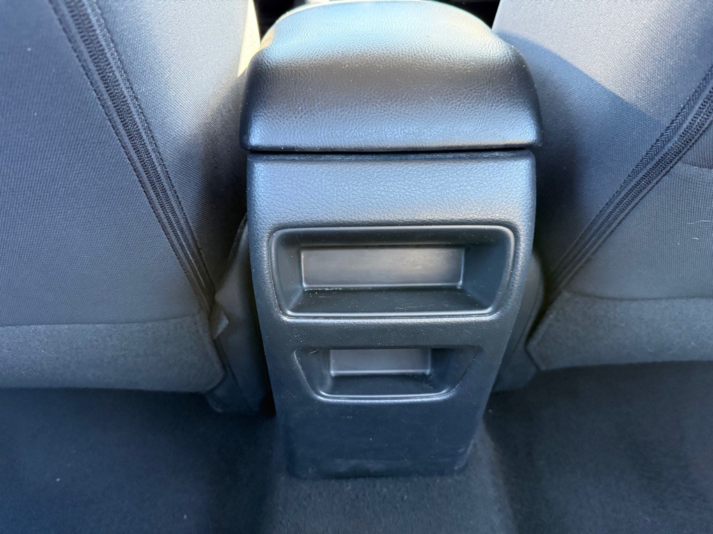 2016 Nissan Sentra Image 23