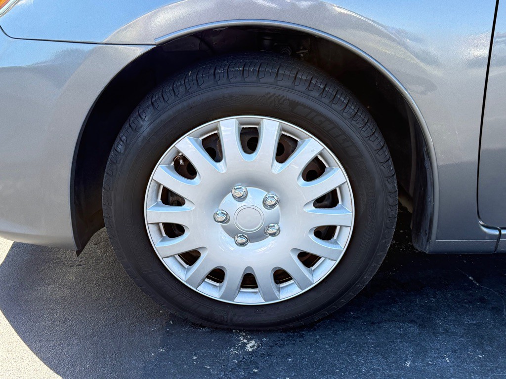 2016 Nissan Sentra Image 24