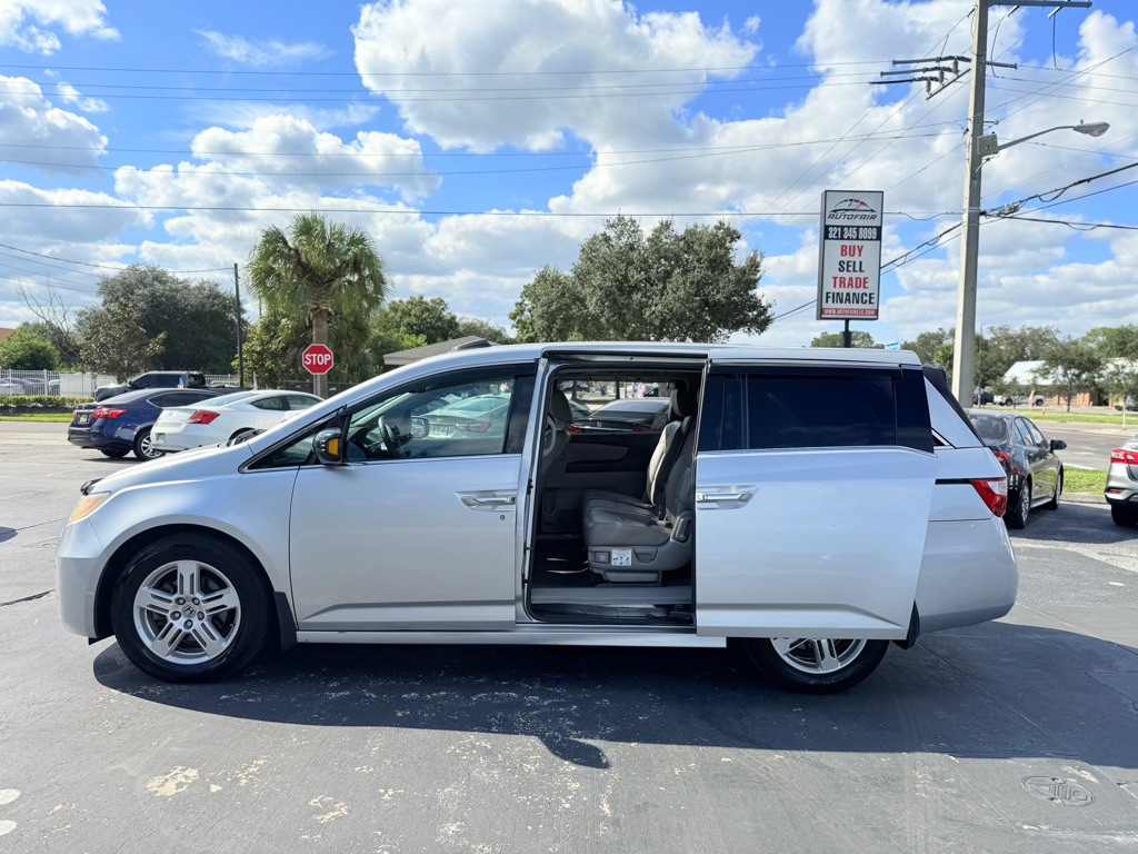 2012 Honda Odyssey Image 6