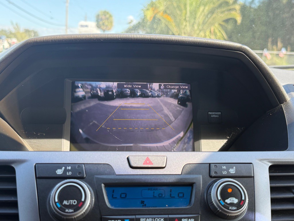 2012 Honda Odyssey Image 19