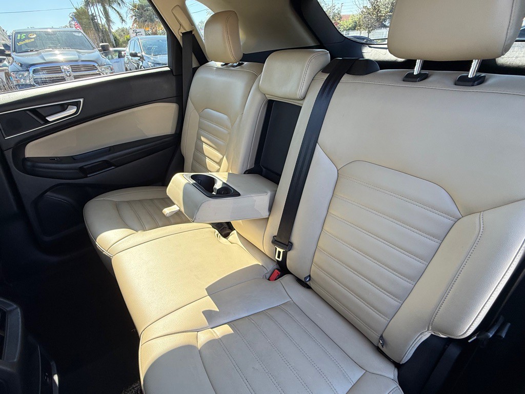 2021 Ford Edge Image 23