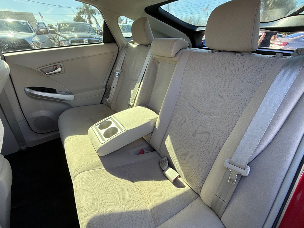 2013 Toyota Prius Image 23