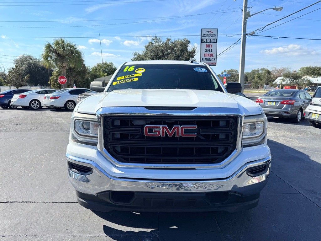 2016 GMC Sierra Image 2
