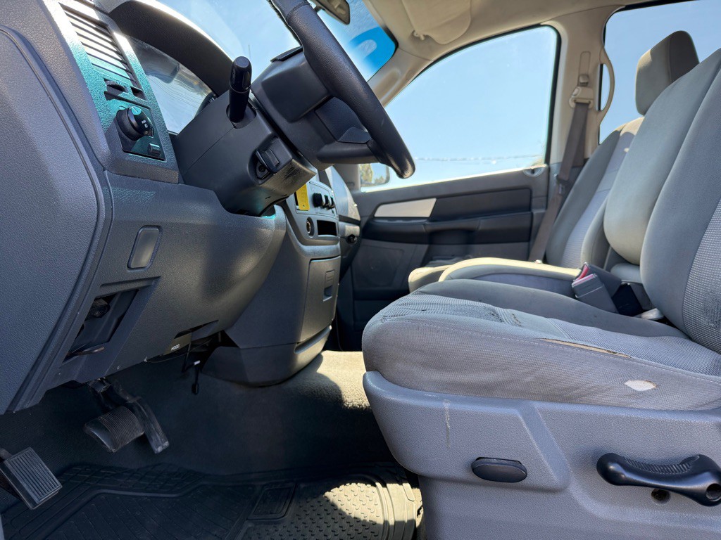 2007 Dodge Ram 1500 Image 9