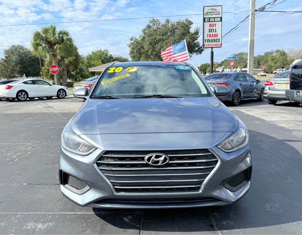 2020 Hyundai Accent Image 2