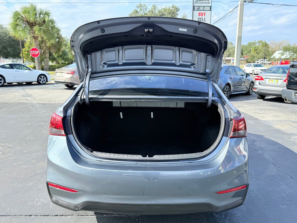 2020 Hyundai Accent Image 6