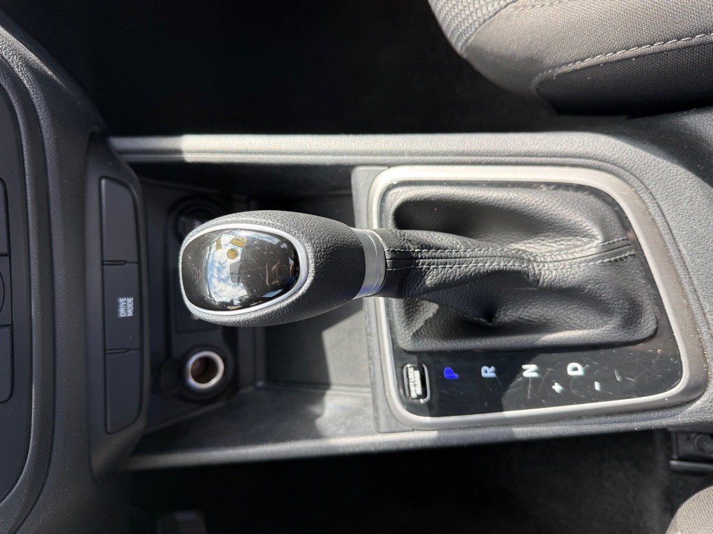 2020 Hyundai Accent Image 18