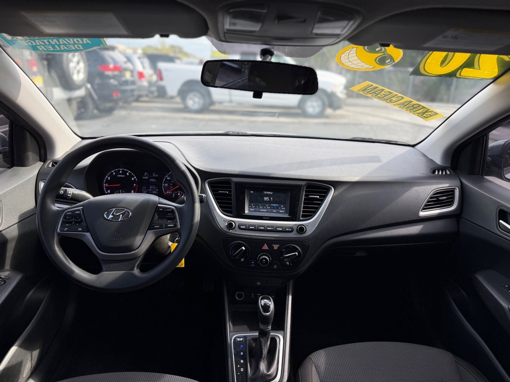 2020 Hyundai Accent Image 20