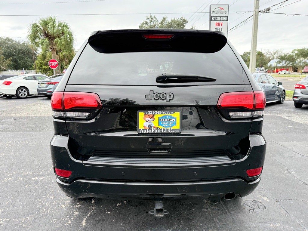 2017 Jeep Grand Cherokee Image 5