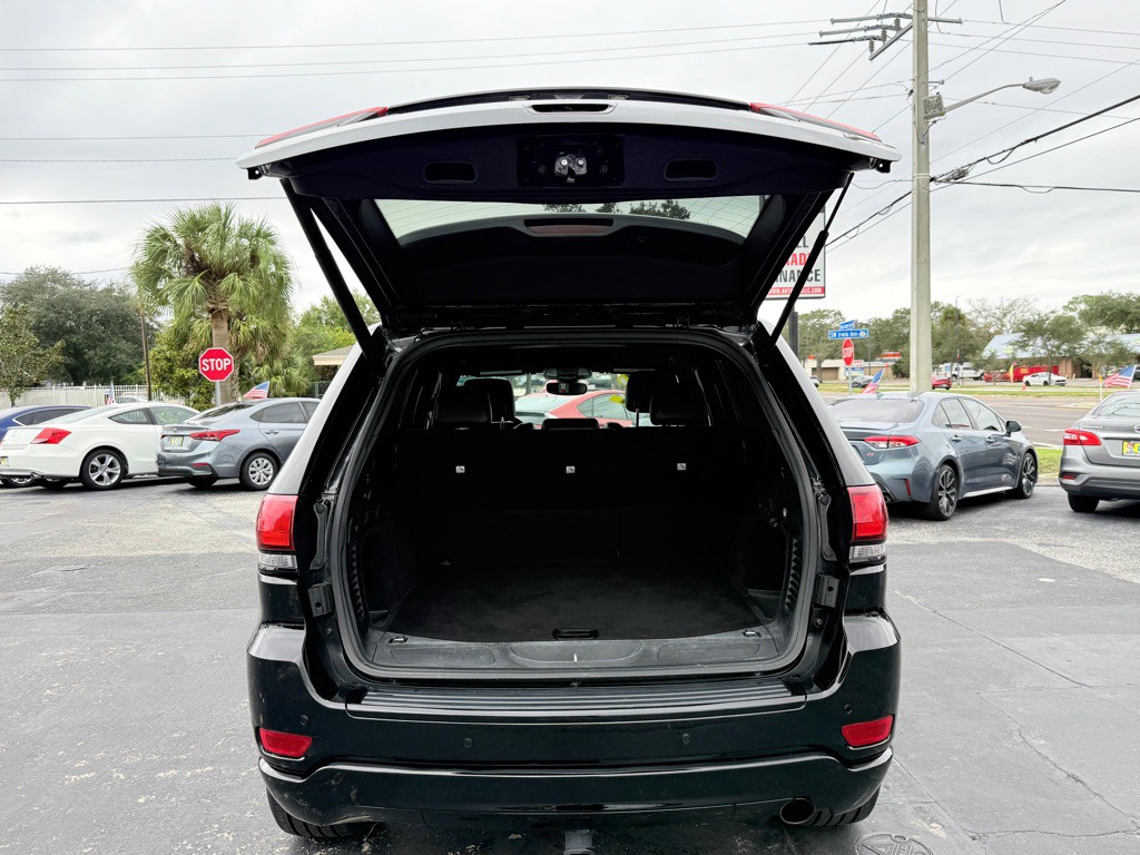 2017 Jeep Grand Cherokee Image 6