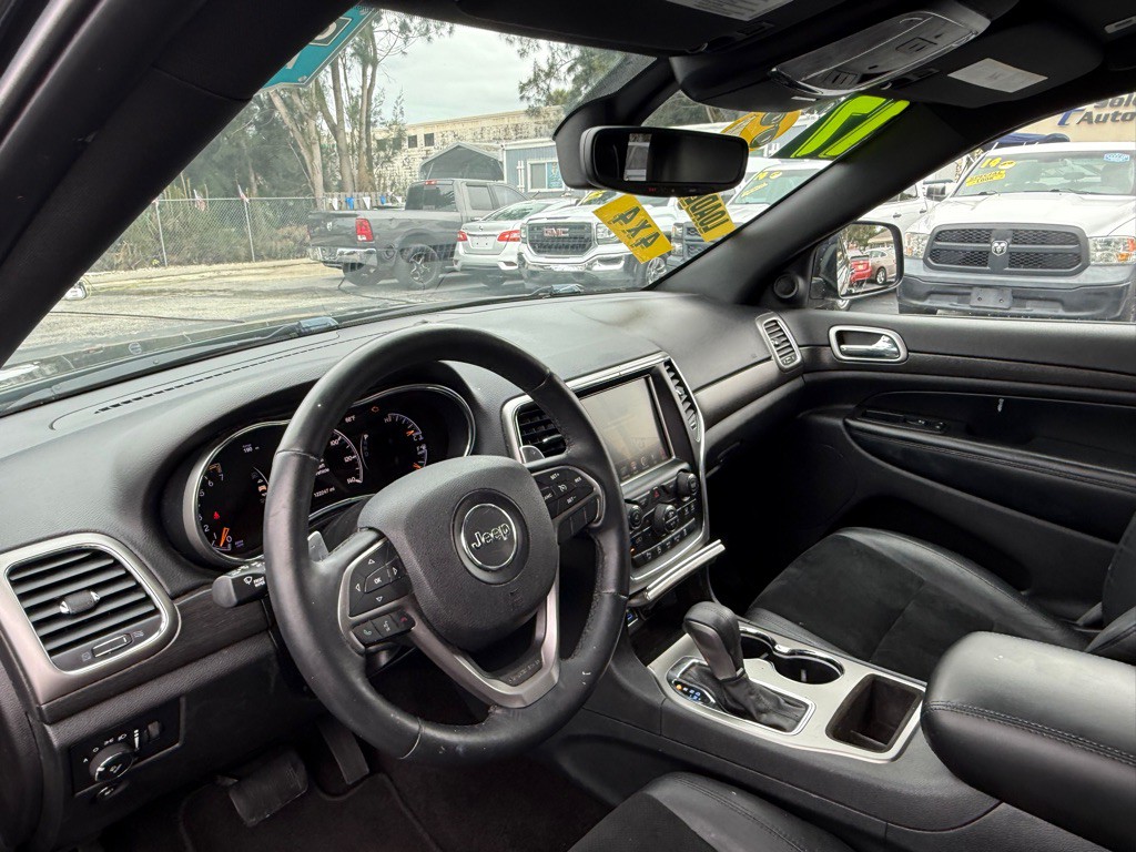 2017 Jeep Grand Cherokee Image 11