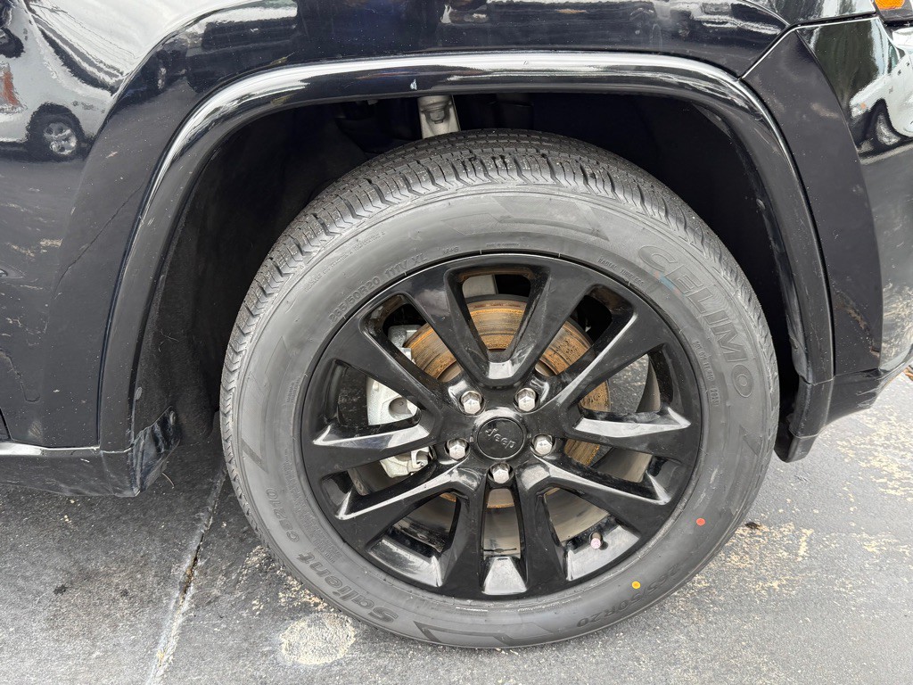 2017 Jeep Grand Cherokee Image 28