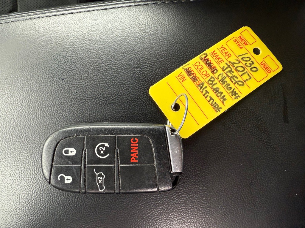 2017 Jeep Grand Cherokee Image 31