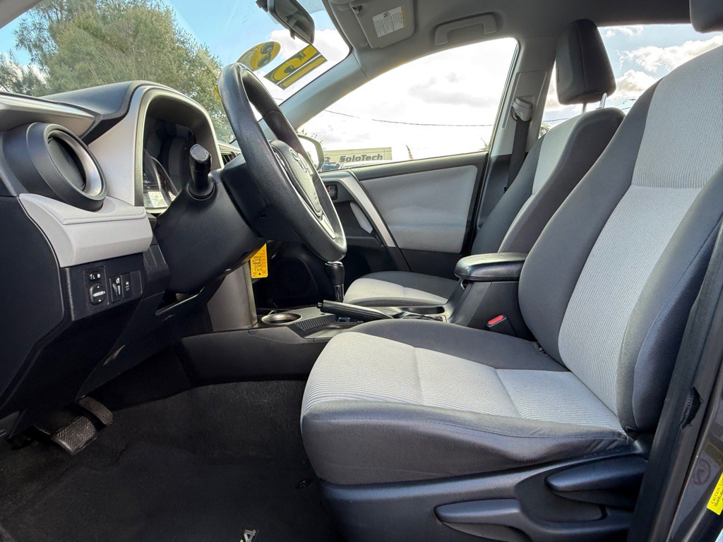 2015 Toyota Rav4 Image 10