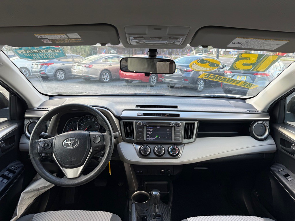 2015 Toyota Rav4 Image 21