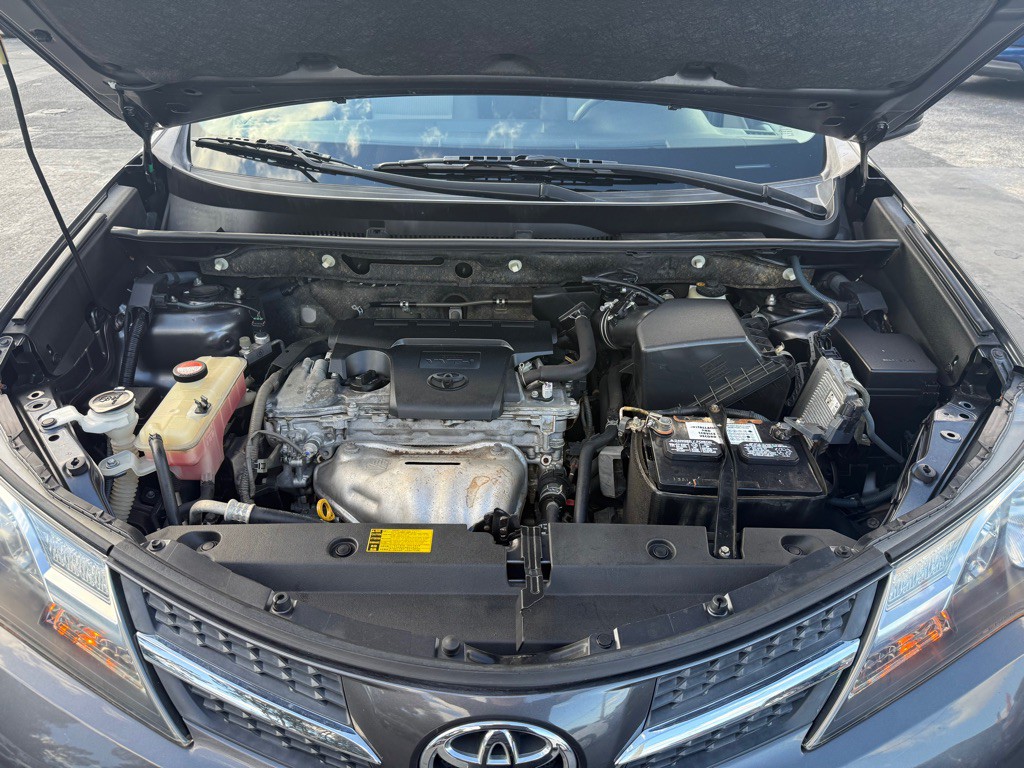 2015 Toyota Rav4 Image 30