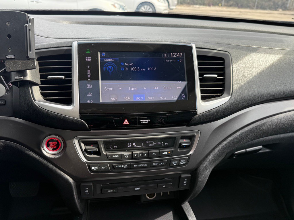 2016 Honda Pilot Image 16