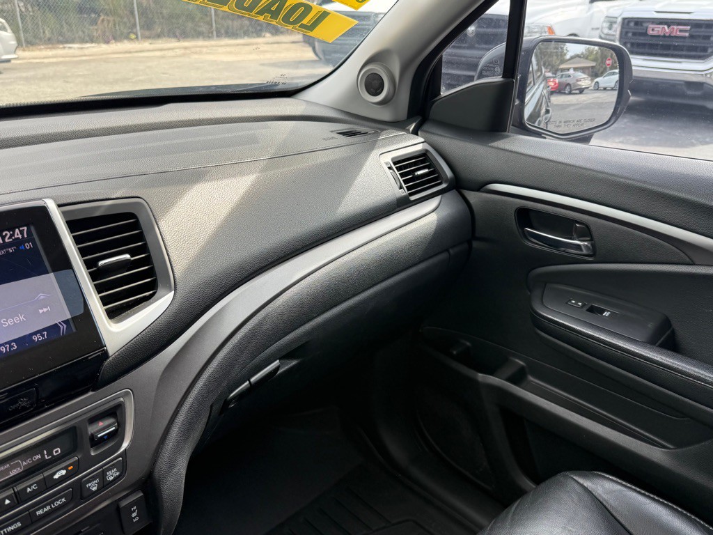 2016 Honda Pilot Image 18