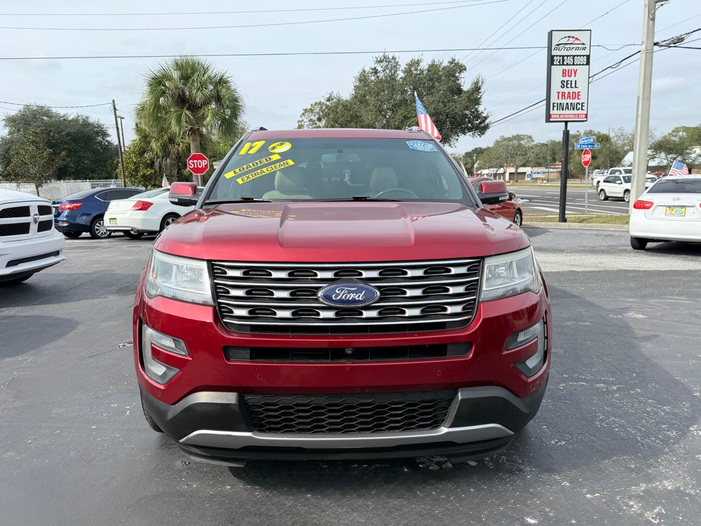 2017 Ford Explorer Image 2