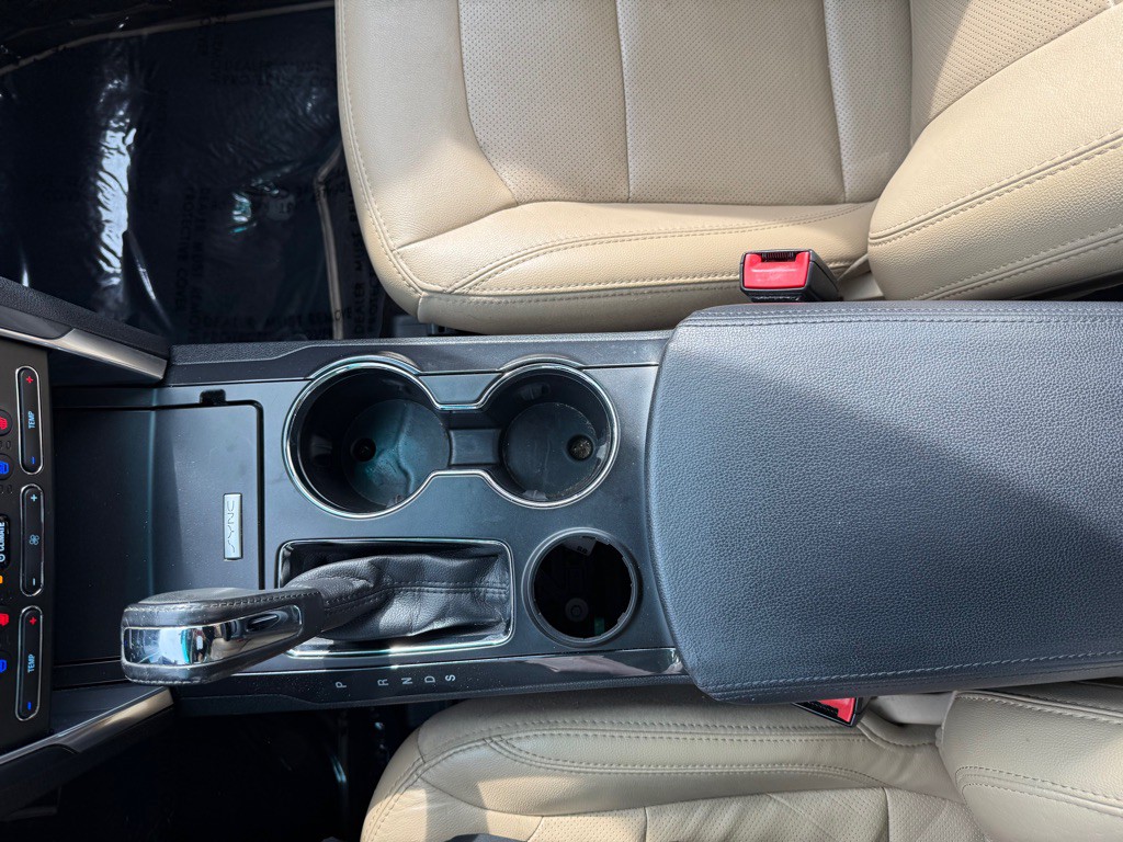 2017 Ford Explorer Image 19