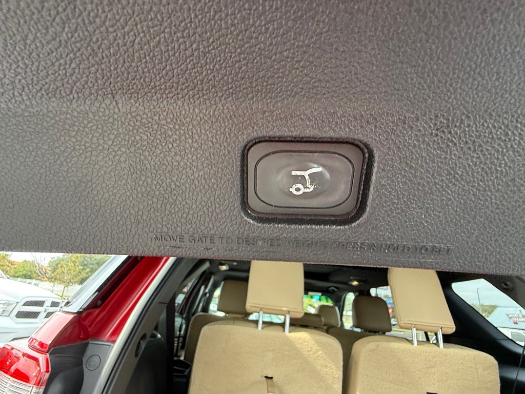 2017 Ford Explorer Image 27