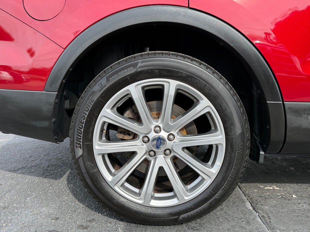 2017 Ford Explorer Image 30
