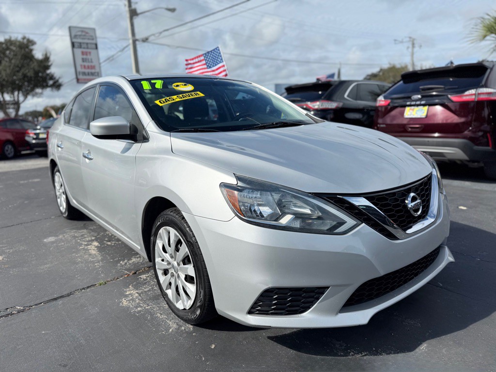2017 Nissan Sentra Image 1