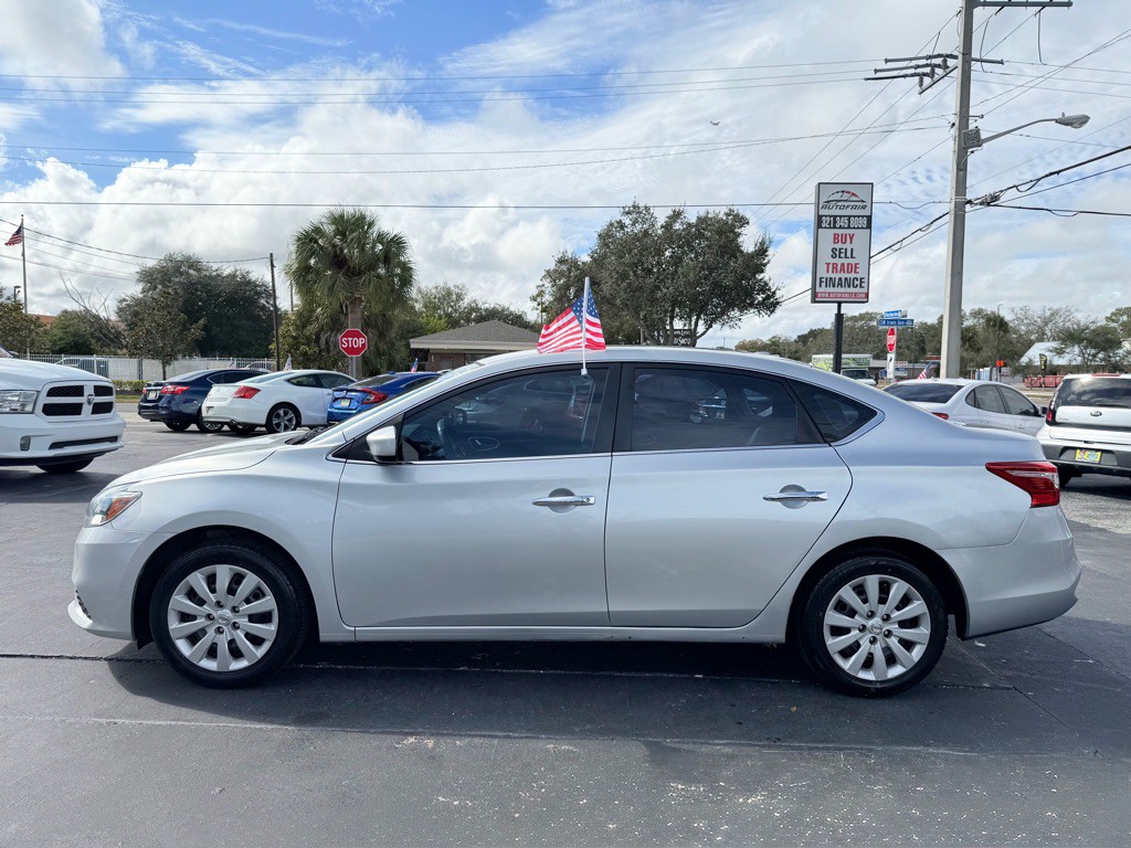 2017 Nissan Sentra Image 4