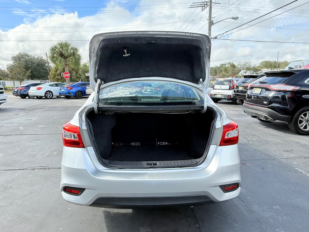 2017 Nissan Sentra Image 7