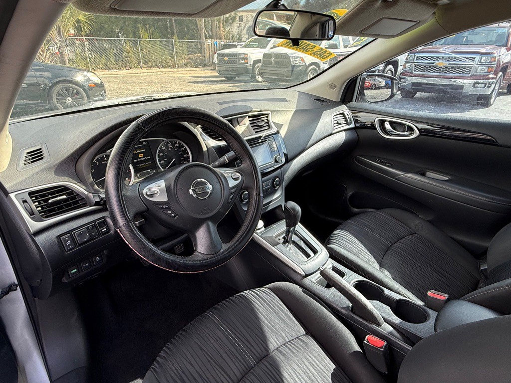 2017 Nissan Sentra Image 11