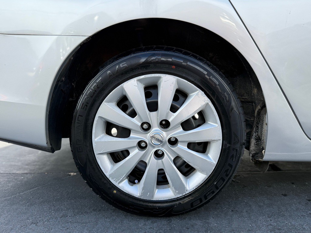 2017 Nissan Sentra Image 29