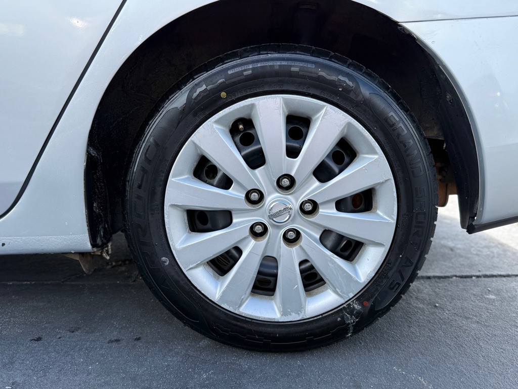 2017 Nissan Sentra Image 31