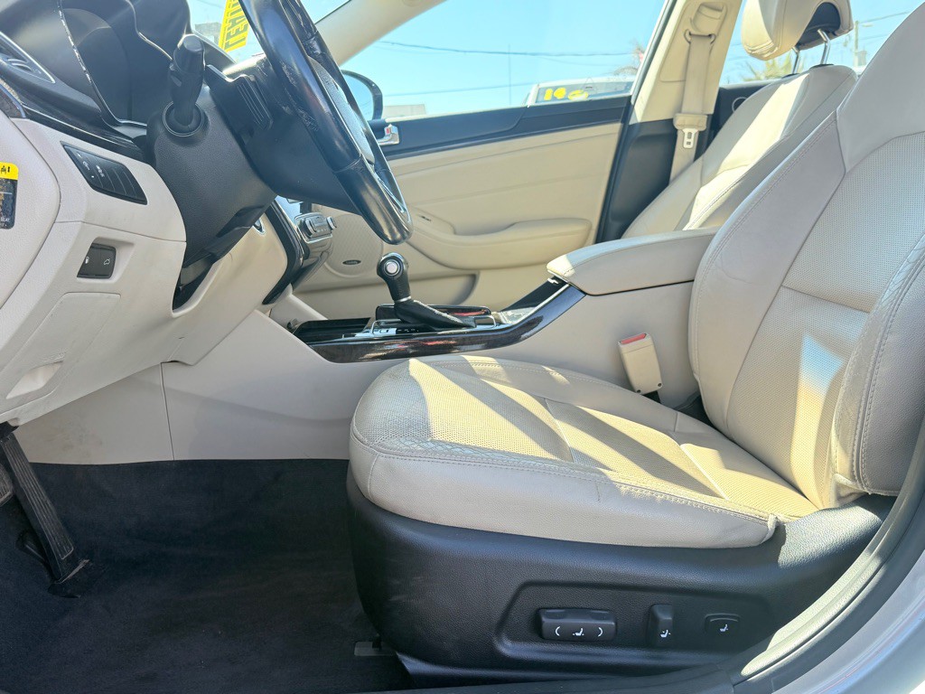 2014 Kia Cadenza Image 10