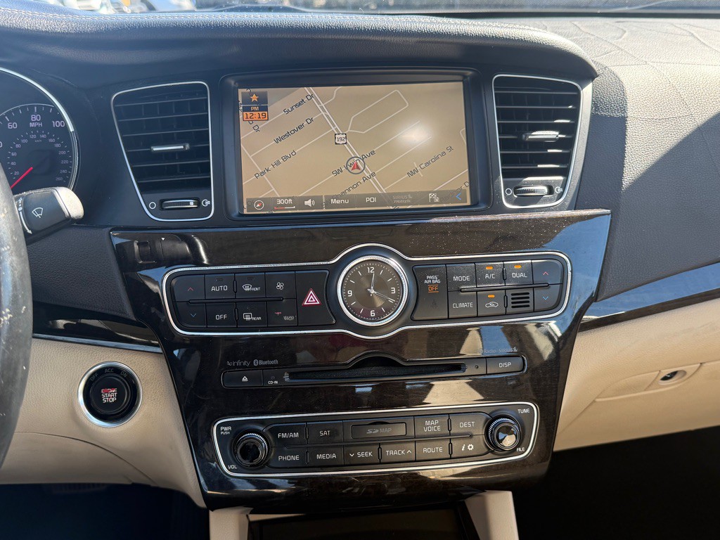 2014 Kia Cadenza Image 16