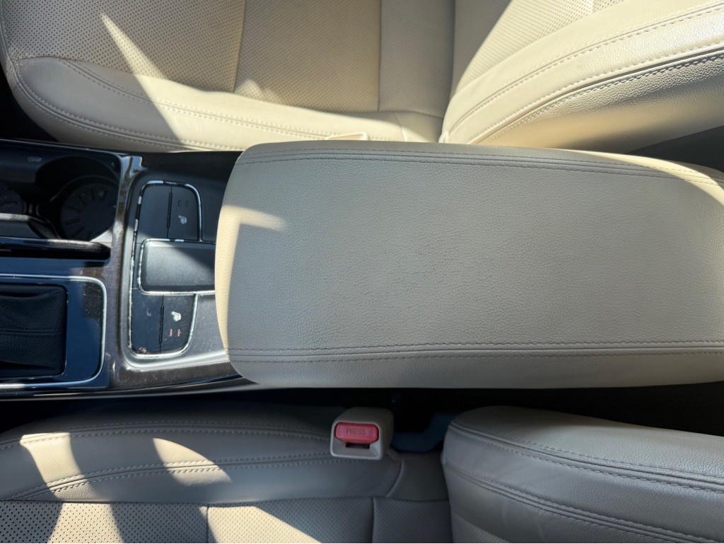 2014 Kia Cadenza Image 21