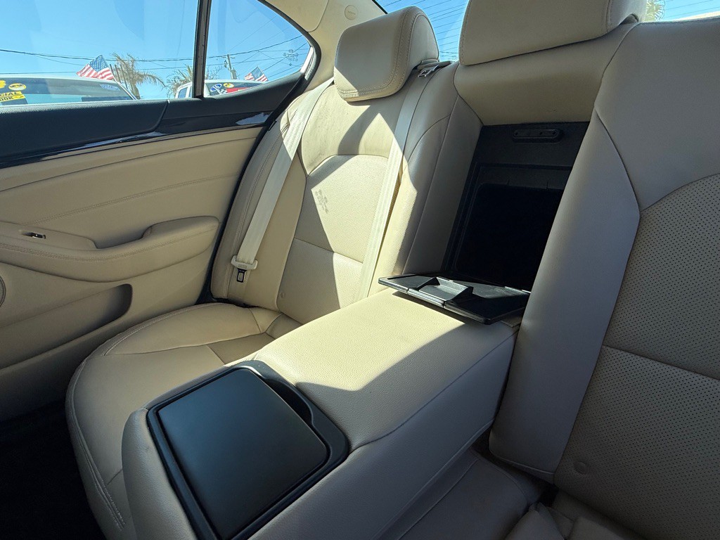 2014 Kia Cadenza Image 27