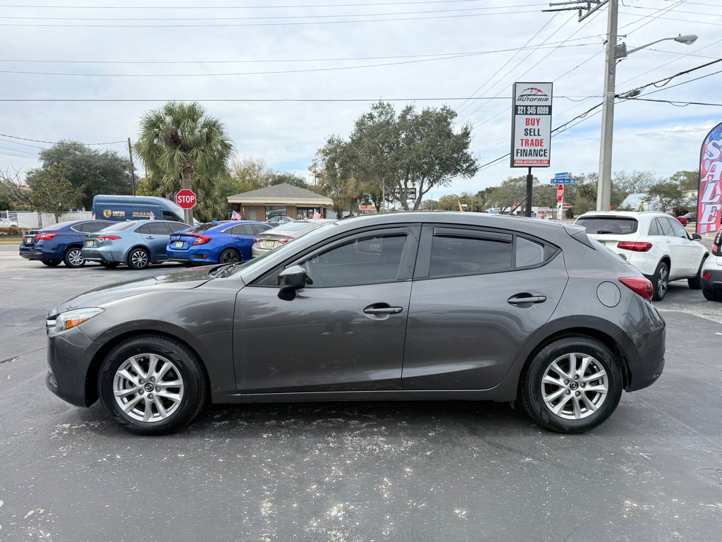 2017 Mazda Mazda3 Image 4