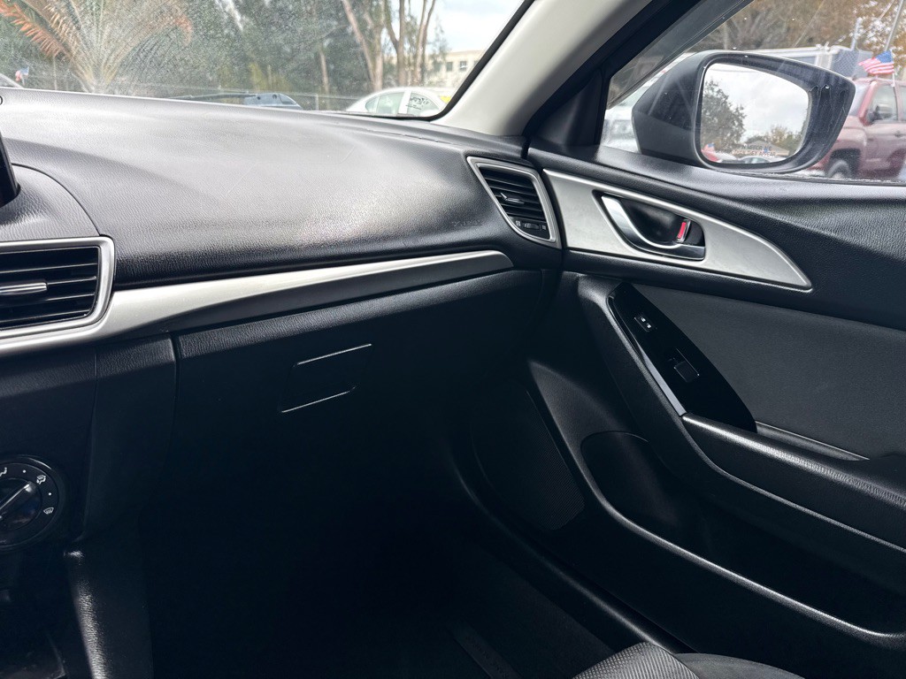 2017 Mazda Mazda3 Image 17