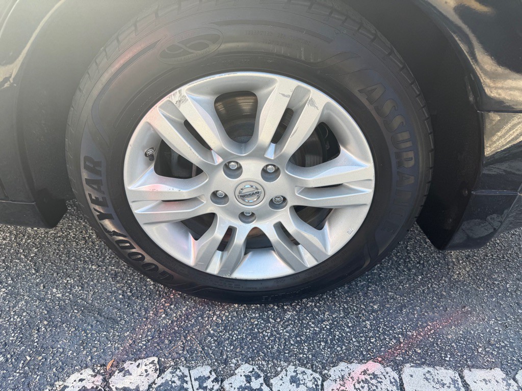 2012 Nissan Altima Image 32