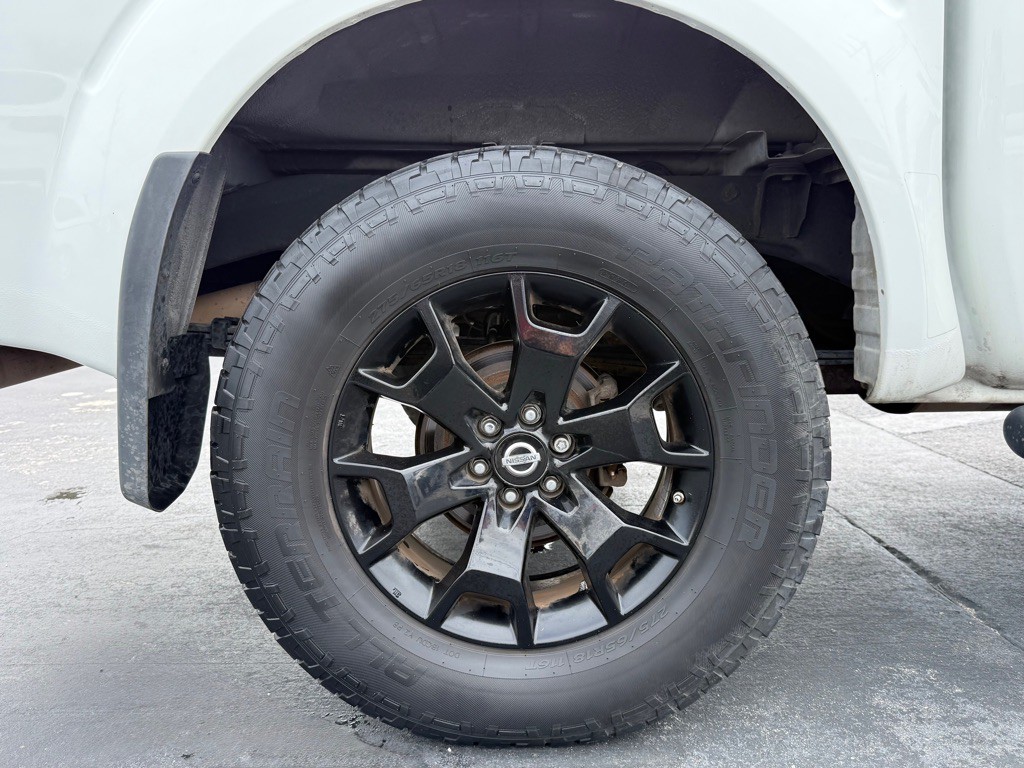2019 Nissan Frontier Image 24