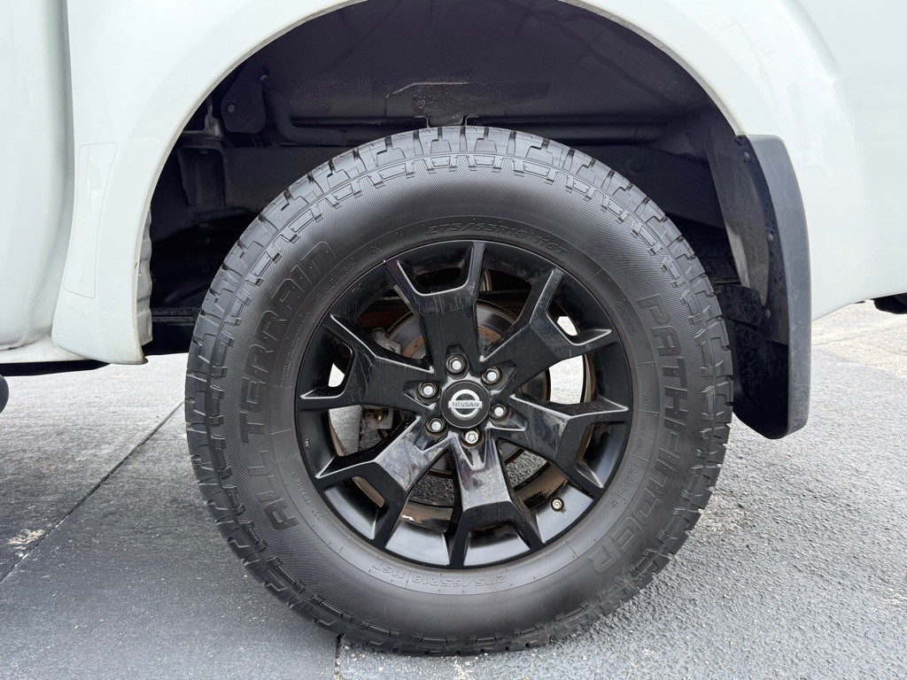 2019 Nissan Frontier Image 26